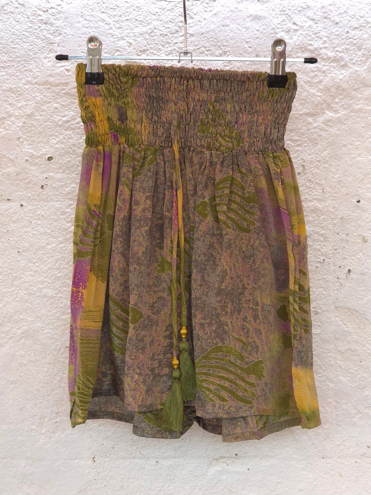 Recycled Sari Shorts - Green